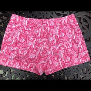 Vineyard Vines Seashell print shorts